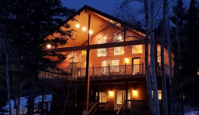 High speed internet, Views,Hot Tub, Firept, Gamerm, AF trails right behind house