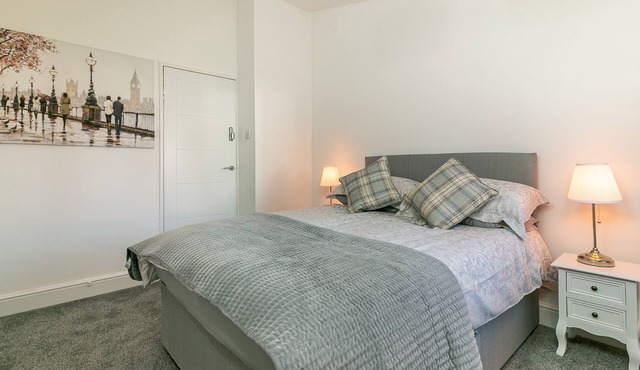 Hillcrest Lodge