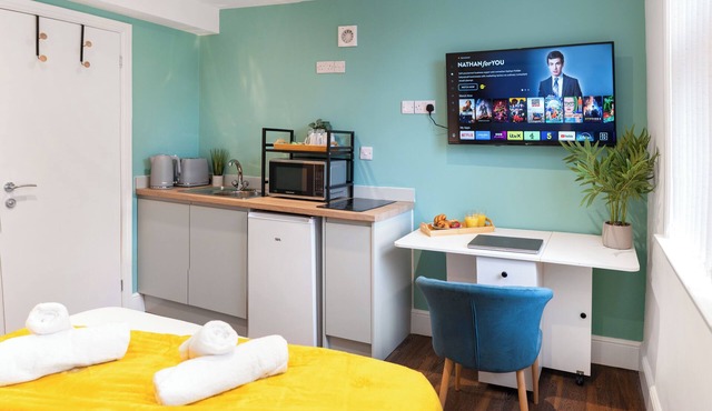 Hilltop Apartment 7 - UK50599