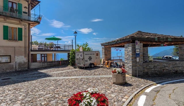 Hilltop Terrace House - Panoramic Maggiore Lake Views & Stunning Sunsets