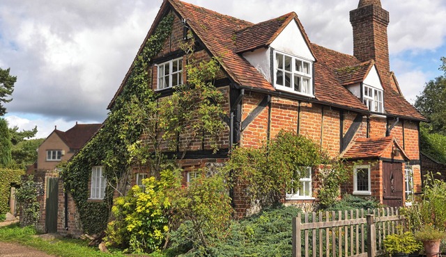 Historic Fairytale Cottage with 21stCentury Luxury