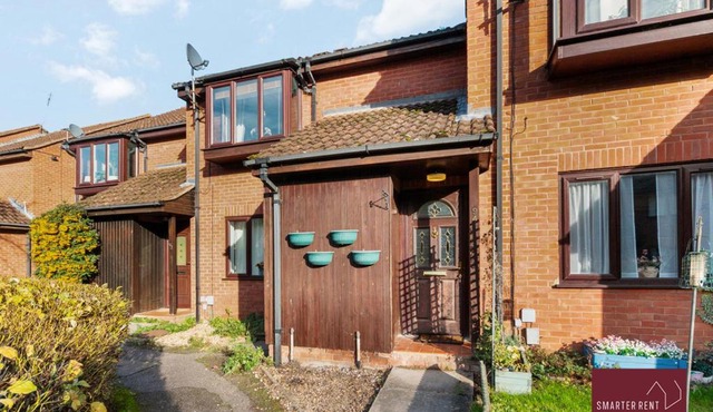 Hitchin - 2 Bedroom Maisonette