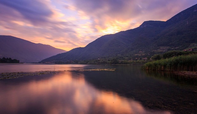 Holiday House - "RESIDENCE LAGO DI ENDINE"