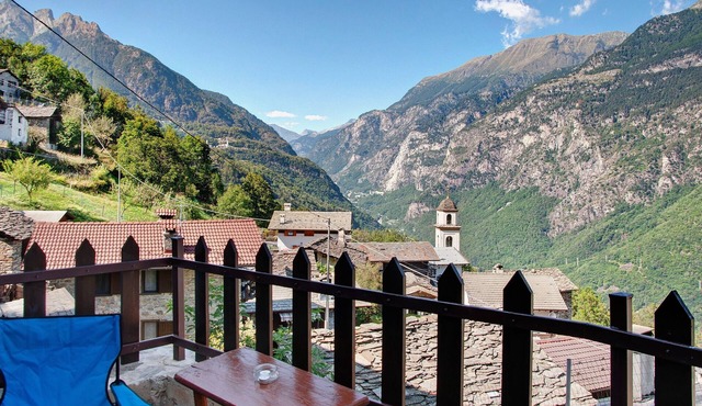 Holiday Apartment 'Sweet Somma Mountain Lodge 1' with Mountain View & Garden