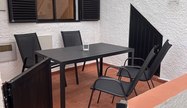 Holiday Home 'Dade' with Shared Pool, Wi-Fi and Air Conditioning