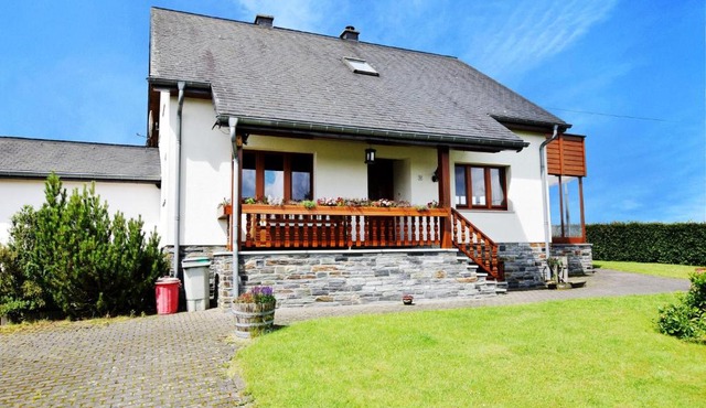 Holiday Home in Schצnberg with Jacuzzi