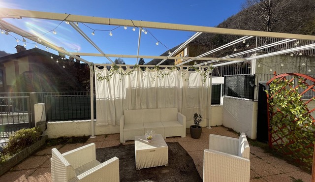 Holiday Home 'Giardino Cicogna' with Mountain View, Private Terrace and Wi-Fi