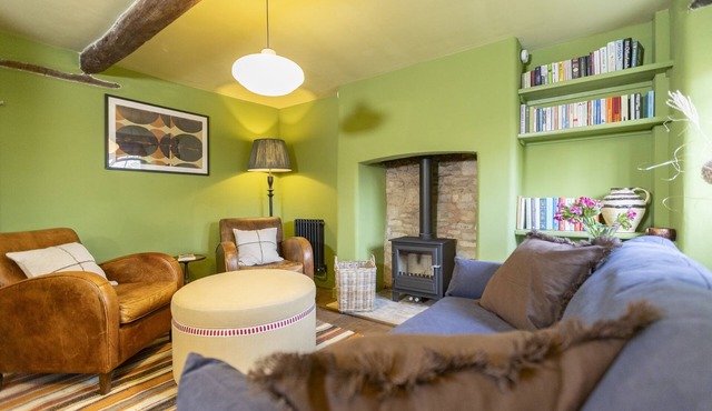 Horseshoe Cottage - sleeps 4 guests in 2 bedrooms