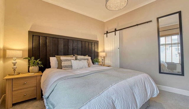 Host & Stay | Loughborough Road House