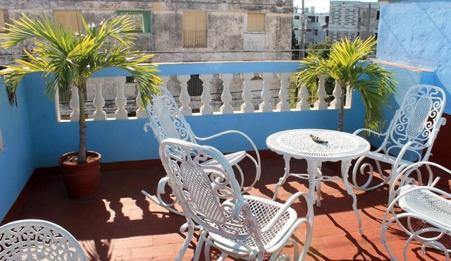 Hostal Dunia y Adalberto TRINIDAD