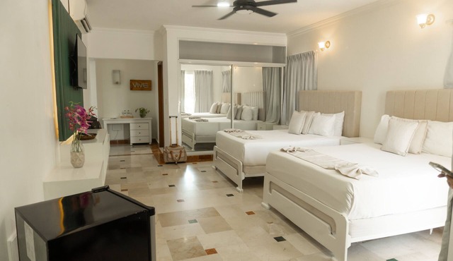 Hotel Checkin El Cortecito