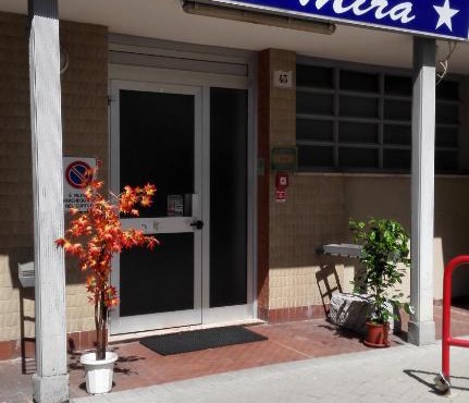 Hotel Mira