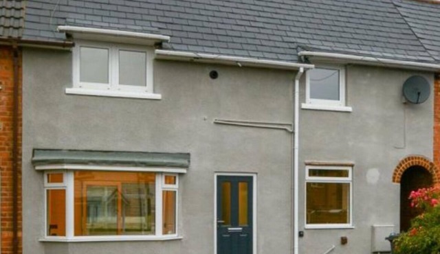 House - Sleeps 4-6 - Parking - Pet friendly