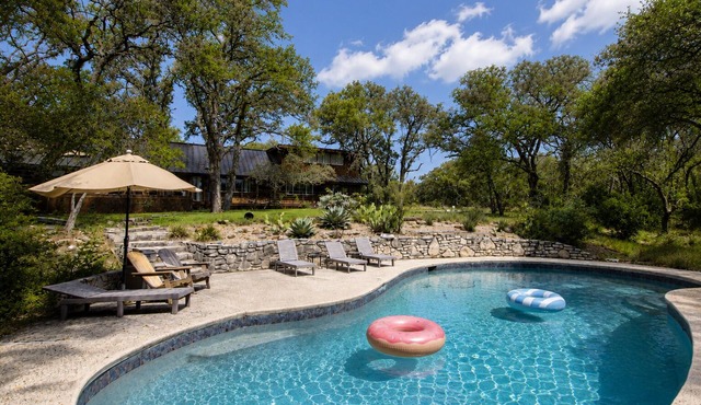 Huge 4BR Home w/Pool & Games | Spacious Yard