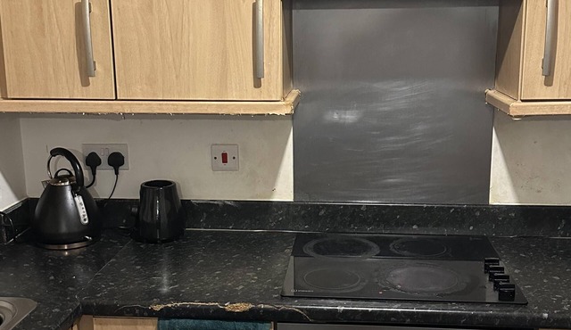 Immaculate 2-bed Apartment in Greenhithe