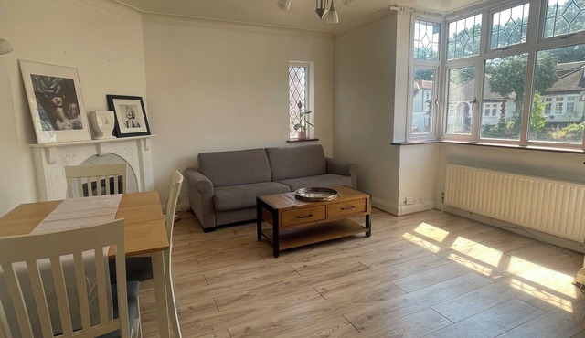 Immaculate 2-Bed House in Potters Bar