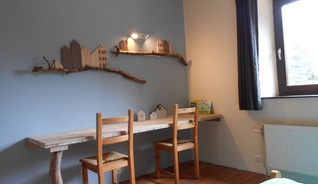 In the forest, a cottage with natural charm for groups and families