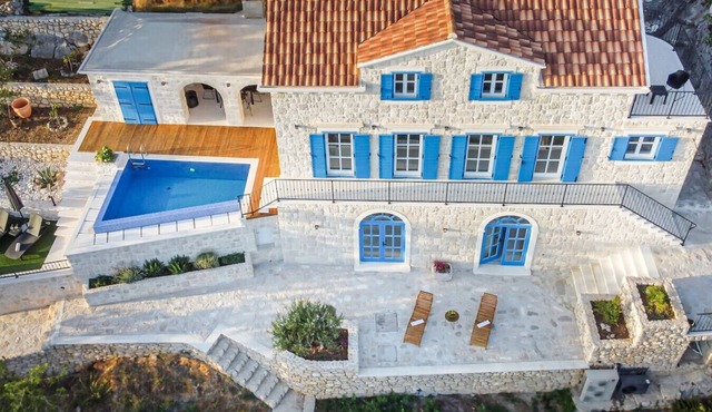 Incredibly beautiful Stone House "Villa Lota"