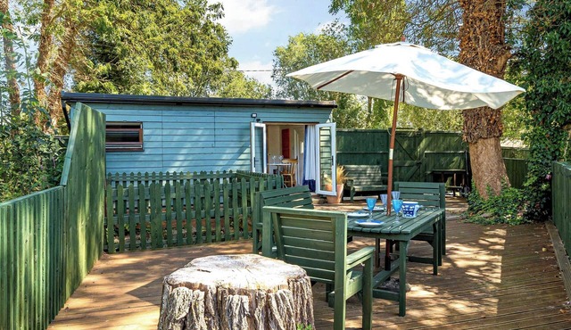 Island Lodge - UK46767