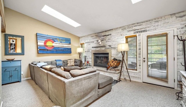 J1 Meadow Creek Miniums 3 Bedroom Condo by RedAwning