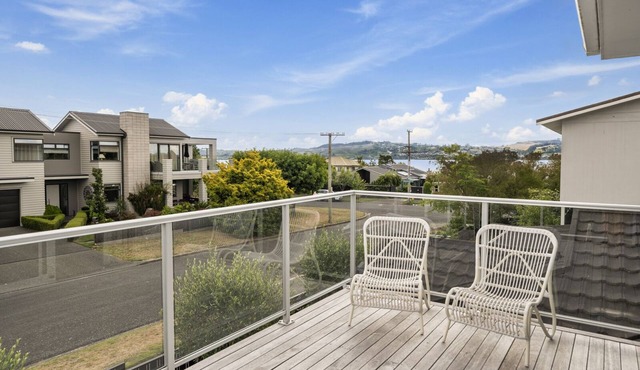 Jacksons - Two Mile Bay Holiday Home