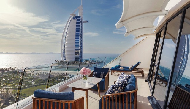 Jumeirah Beach Hotel Dubai