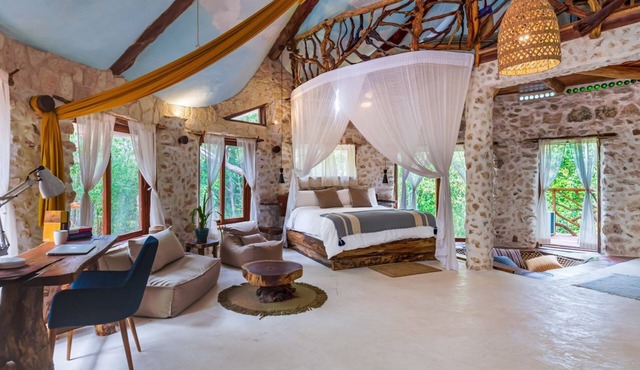Jungle Monkey House with 3BR & Cenote