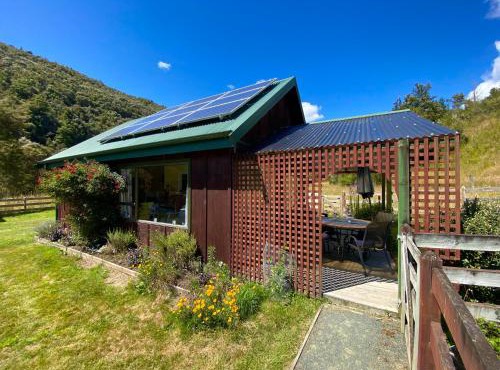 Kahurangi Cottage Wilderness Retreat