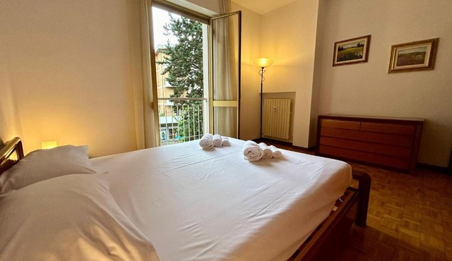 Kibilù - Bright Apartment with Large Terrace near Station FN City Centre walking distance
