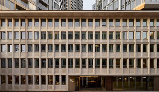 Kimpton Main Frankfurt by IHG
