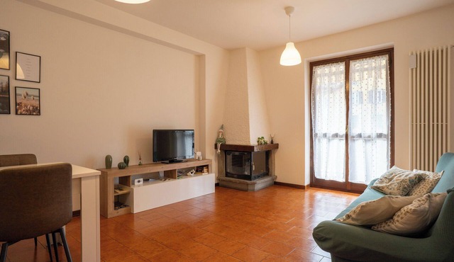 L'Abete - Introbio family Apartment