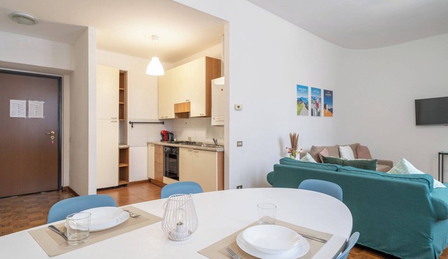 Large family apartment in a fresh area of Lecco
