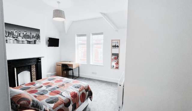 Large Room at The Burford Hideaway