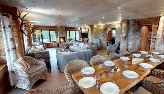 Large Savoyard-style house with indoor swimming pool, sauna, meeting room