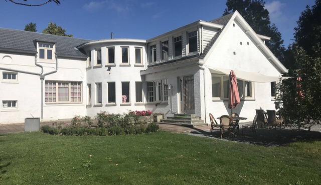 Large villa on 4ha with swimming pool