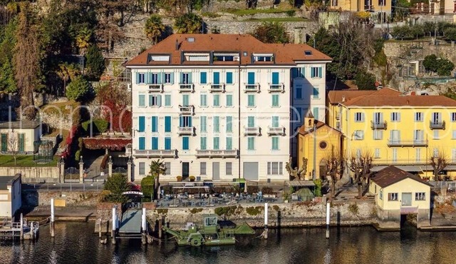 LARIUS BALCONY ON THE LAKE - PARKING - WIFI