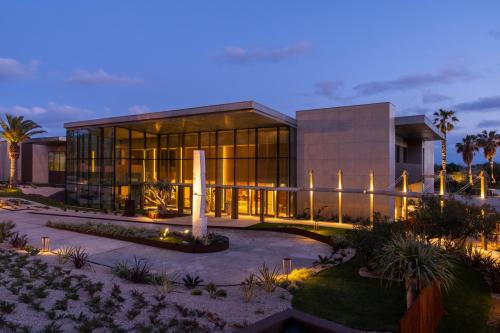 Legacy Ithos Boutique Hotel