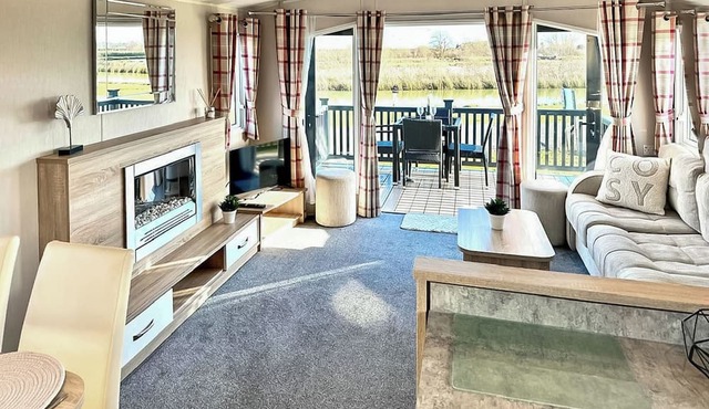 Leisure Lodge Hot Tub (Pet)