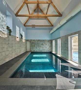 Les Campanes - Gîte Wellness 8 pers avec Piscine intérieure & Sauna - Proche Mons