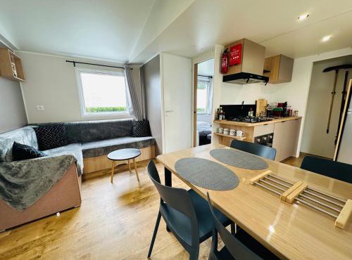 Les Charmettes Mobilhome 2 ch Climatisé - Terrasse Totalement Abritée - Locsweethome