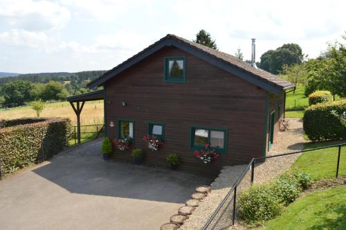 Les Mélèzes à Stavelot, Confort, tranquillité et vue splendide sur la vallée