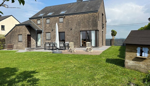 Les Scailletons, furnished vacation home for 9 people in Neufchâteau Belgian Ardennes