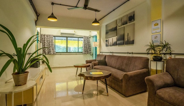 Locomo Hostel Express - Stay Work Eat