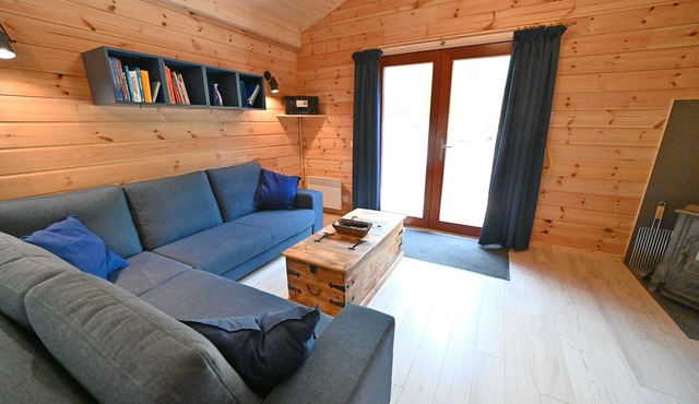 Log Cabin in Oignies with Barbecue