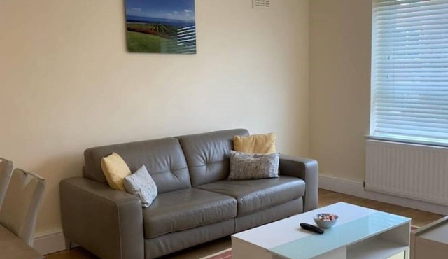 London Southgate 2 Bed Apartment
