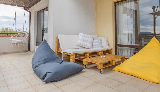 Lovely 3BD flat with PARKING and SEA VIEW by Flаt Manаger