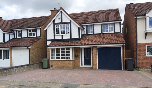 Lovely 4 Bedroom home in Houghton Regis