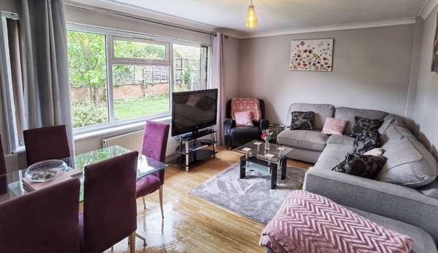 Lovely bungalow 3 bedrooms free Parking wifi