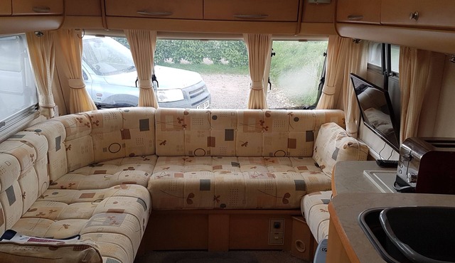 Lovely Caravan Near Notts and Newark