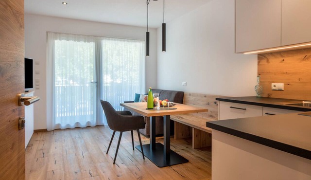 'Luislhof Hof - Apartment Vitis' with Mountain View, Terrace & Wi-Fi